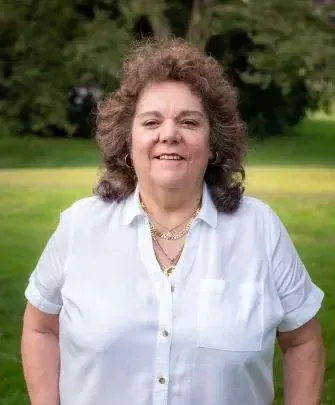 Linda Manos